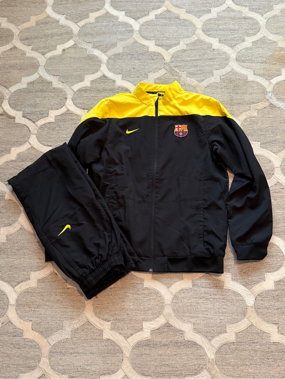 Nike Boy’s XL Barcelona Dri-fit tracksuit set